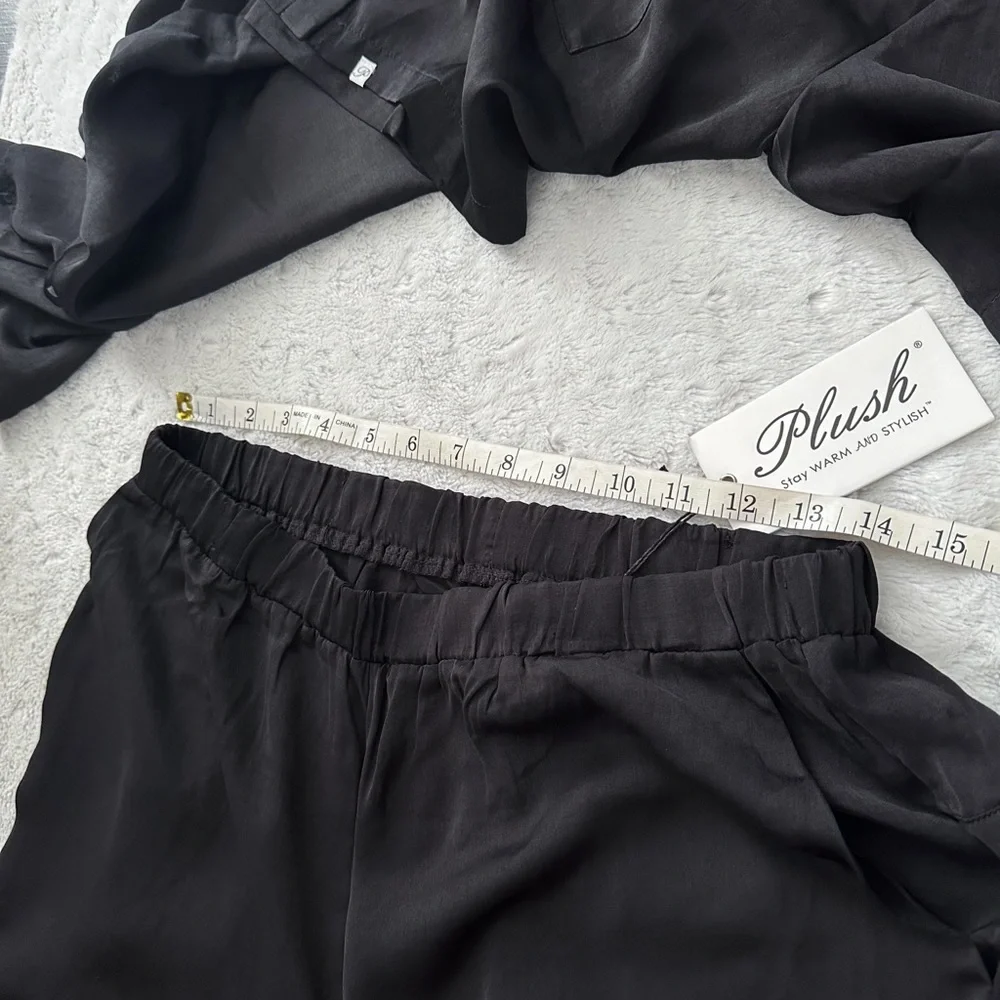 NWT- PLUSH x REVOLVE Black Silky Cropped Pajama Set